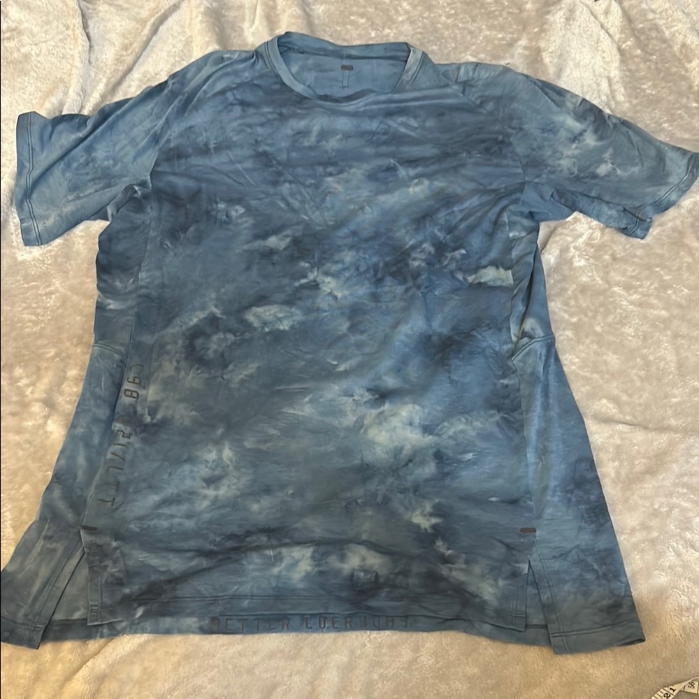 Lululemon men’s always agile tee in diamond dye true navy chambray